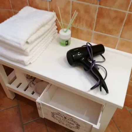 Apartman I Navicellai Tramway And Parking 8 Min To Center Firenze