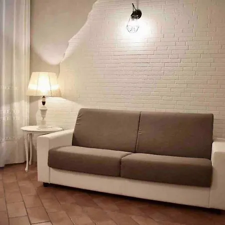 Apartman I Navicellai Tramway And Parking 8 Min To Center