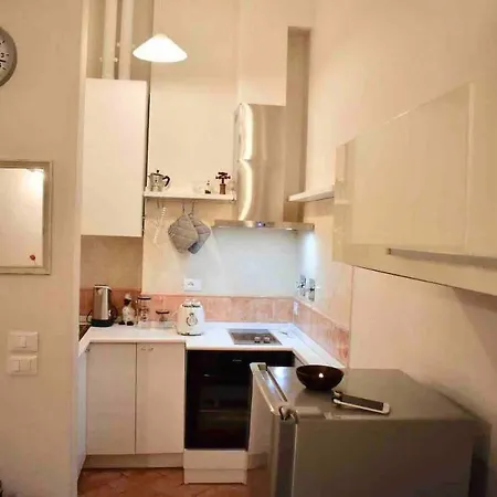 Apartman I Navicellai Tramway And Parking 8 Min To Center *